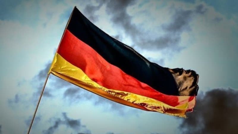 Ukrayna səfiri Almaniyadan Rusiya üçün “soyuq duş” tələb etdi