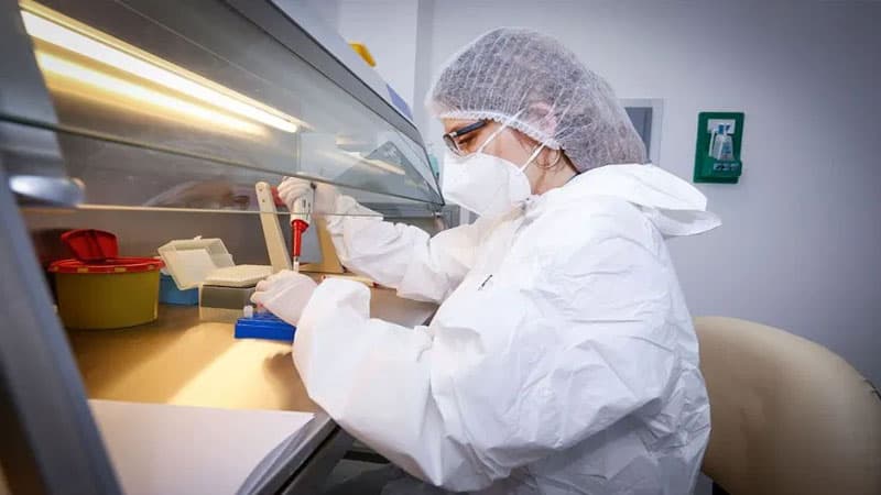 “Omikron” ştamının əsas simptomları açıqlandı