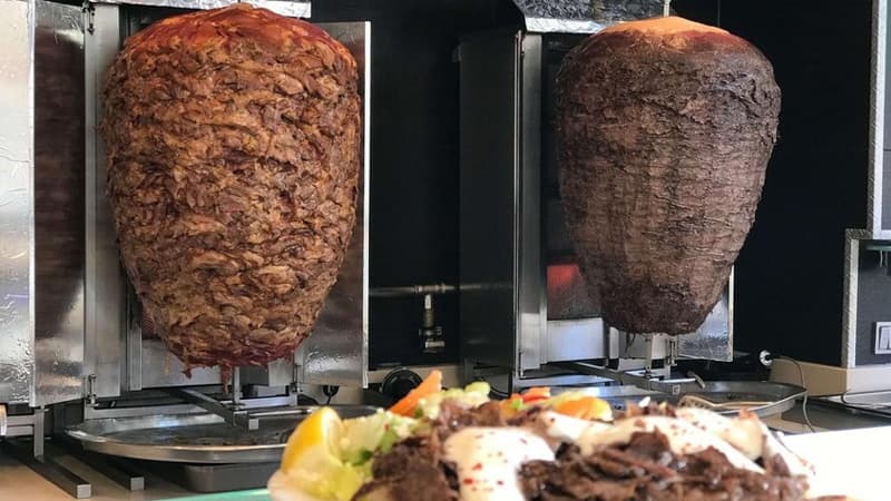 Bakıda 8 nəfər dönərdən zəhərlənib, bəzilərinin vəziyyəti ağırdır (YENİLƏNİB)