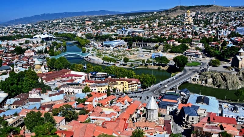 Tiflis Moskva görüşündə bayrağının “iştirakına” niyə etiraz edir? – 3+3