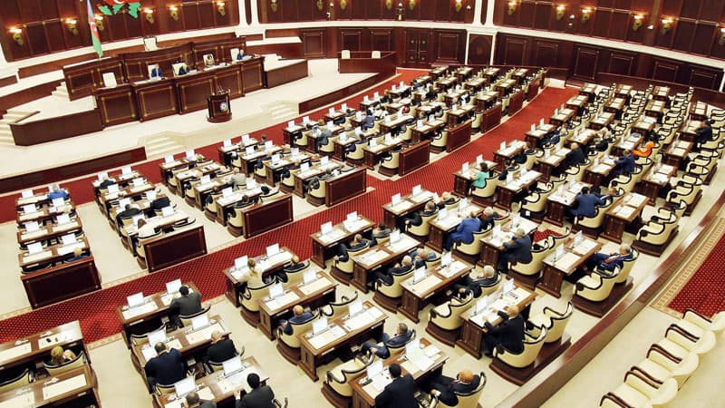 “Media haqqında” yeni qanun layihəsi I oxunuşda qəbul edildi
