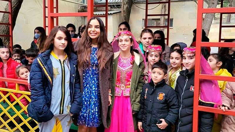 Leyla Əliyeva uşaq evində (FOTOLAR)
