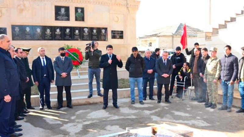 Vətən müharibəsi şəhidlərimizin xatirəsinə abidə-bulaq kompleksi açıldı (FOTO)