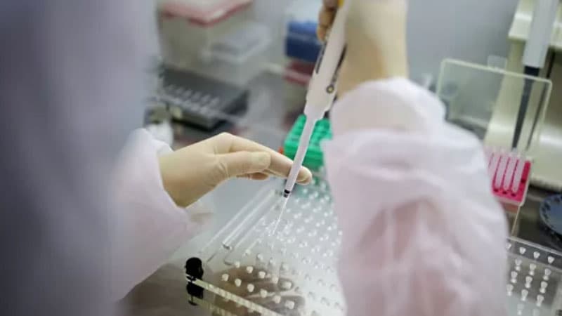 İranda koronavirusun "omikron" ştammı aşkarlandı