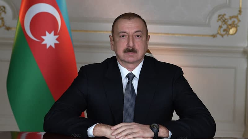 Doktorantların və magistrantların təqaüdləri artırıldı