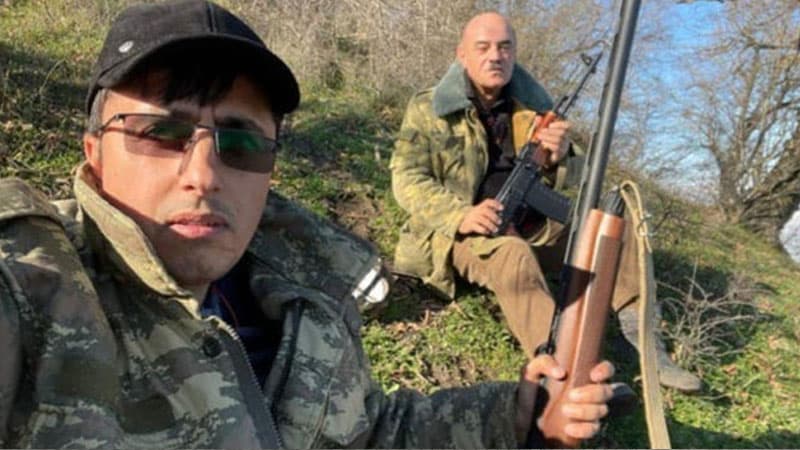 DİN silahla foto paylaşan vəzifəli şəxslər haqda araşdırmaya başladı