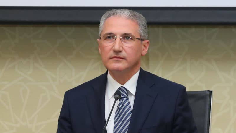 Nazir fotosu yayılan direktoru işdən çıxardı