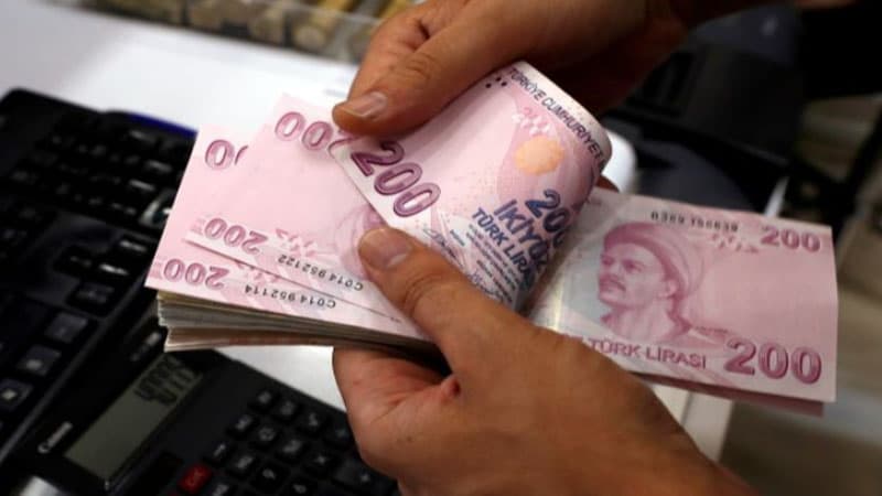 Yeni ildə Türkiyə lirəsini nə gözləyir? – İqtisadçıdan proqnoz