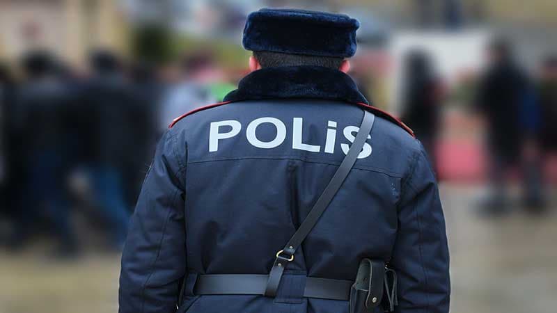 Vətəndaşla kobud rəftar edən polis mayoru işdən qovuldu