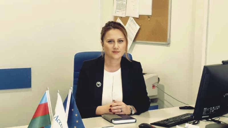 AccessBank-ın siması Könül Qurbanova: “Bu cür təyinatlar əməkdaşlar üçün çox yaxşı motivasiya rolunu oynayır” 