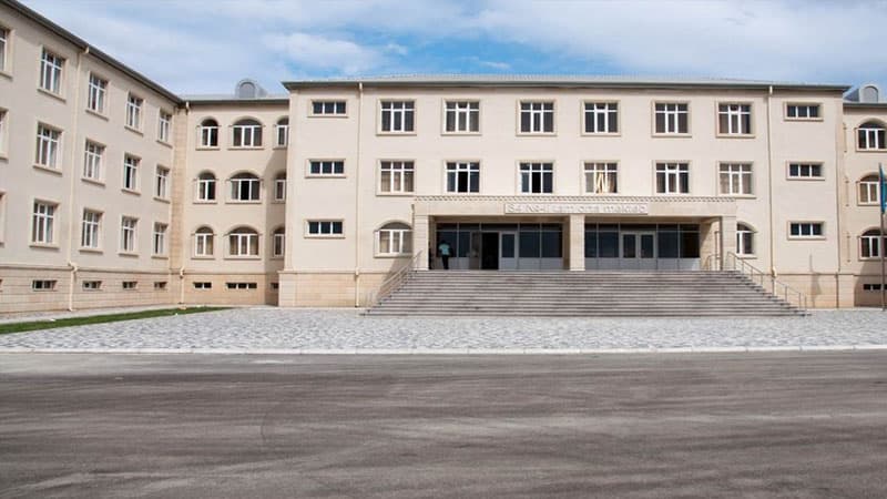 Bakıda yanğın baş verən məktəb distant təhsilə keçdi