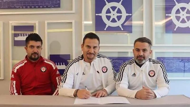 "Qalatasaray"ın əfsanəsi Məsut Özilin almaq istədiyi klubda