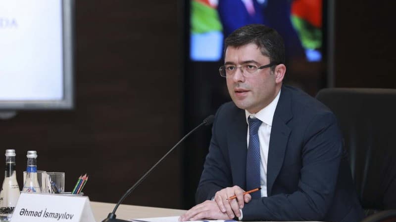 Əhməd İsmayılov: "Jurnalistlər zəruri məlumatlarla təmin edilməlidir"