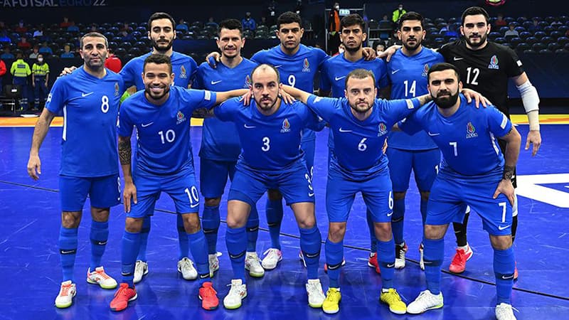 Futzal millimiz Niderlanddan "yarımcan" qayıtdı - 8 nəfər karantində qaldı