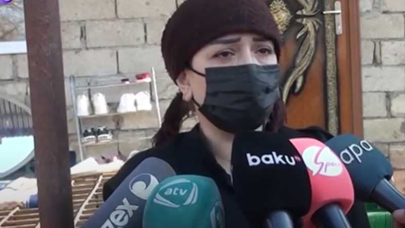 "Onları iki gündür tanıyıram, oğlanın adını bilmirəm" - Nişanlanan azyaşlı qızın anası