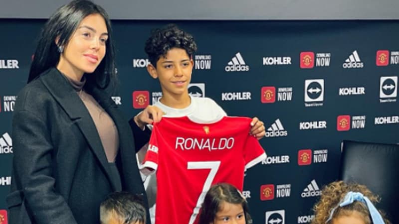 Ronaldonun oğlu da "Mançester Yunayted"lə müqavilə bağladı