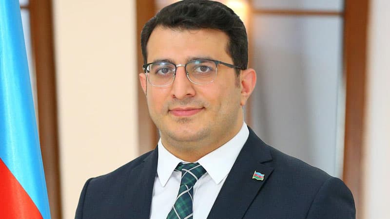 Tanınmış baş həkim vəzifəsindən getdi