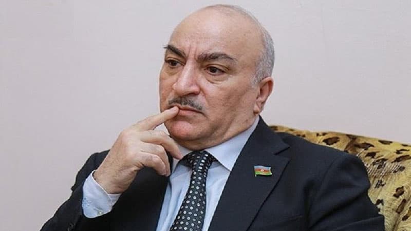 Tahir Kərimli oyuncaqla görüntülərindən danışdı: “Adam canından bezir” (VİDEO)