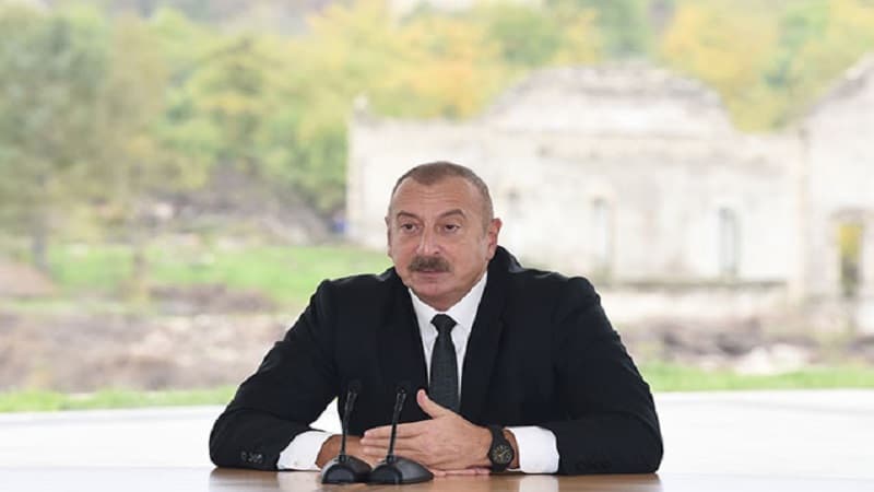 Prezidentin icra başçıları qarşısında irəli sürdüyü üç prinsip hansılardır?