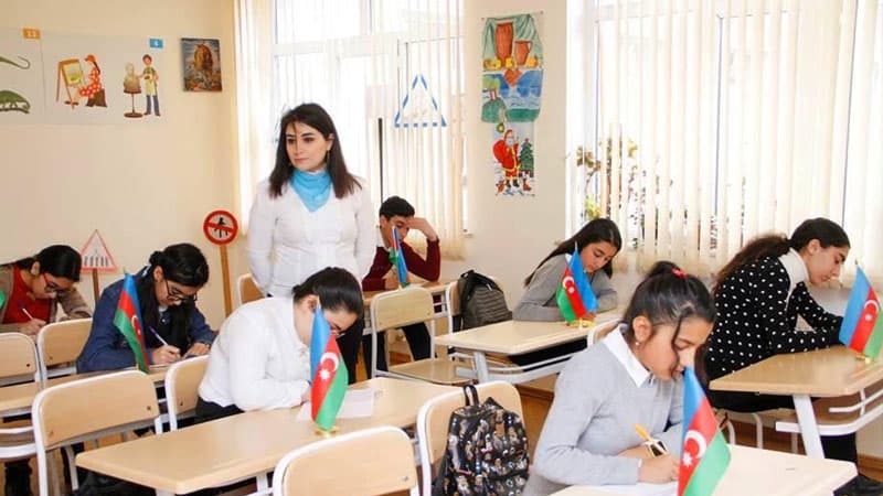 Məktəblərdə yoluxma ilə bağlı vəziyyət necədir? (AÇIQLAMA)