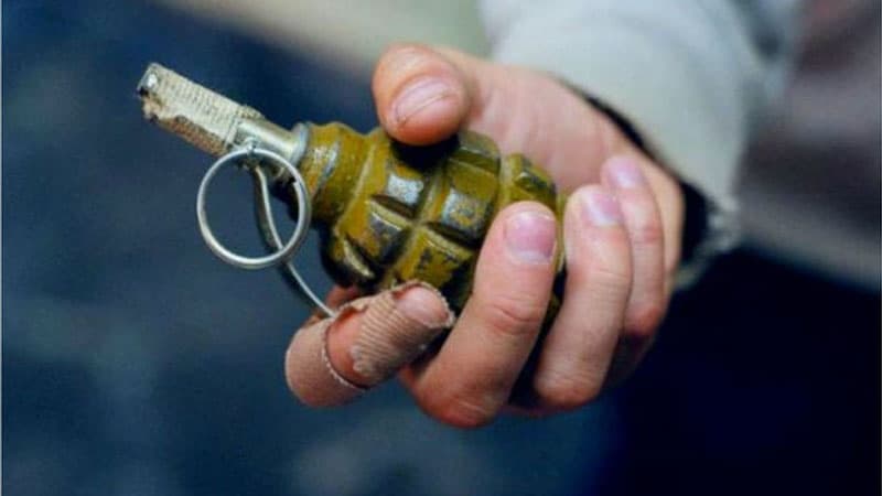 Gürcüstanda azərbaycanlı biznesmenin evinə qumbara atıldı