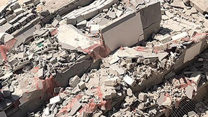 Bakıda tikilməkdə olan bina çökdü - 2 nəfər xəsarət aldı (FOTO/YENİLƏNİB)
