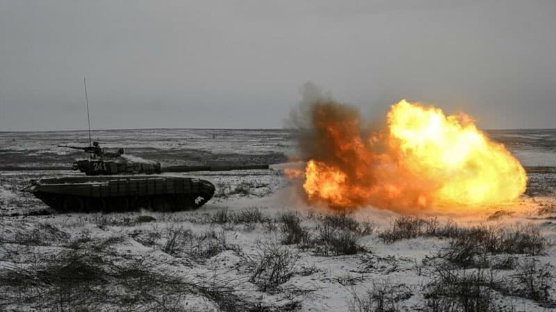 Rusiyaya məxsus daha 15 tank məhv edildi - Ukraynalı deputat