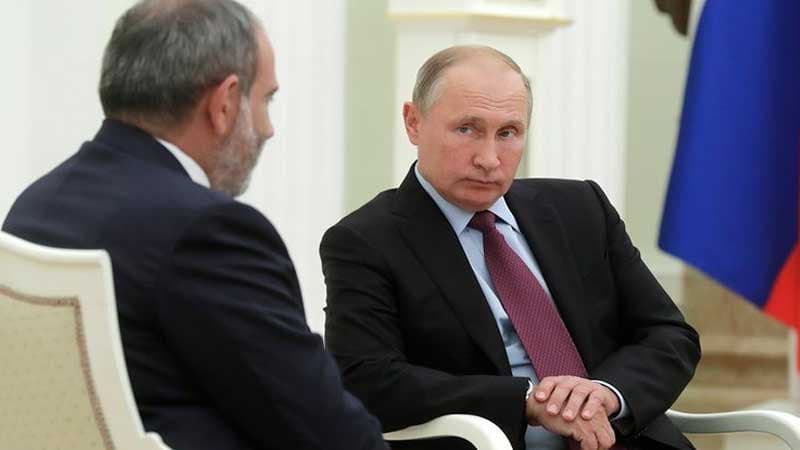 Putin və Paşinyan Qarabağla bağlı razılaşmaların icrasını müzakirə etdi