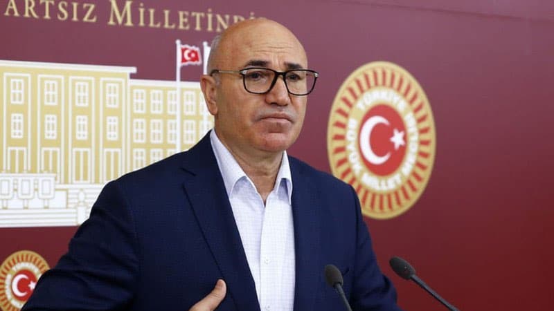 Türk deputat Putinin cəzalandırılmasını istəyir - Prokurorluğa müraciət etdi