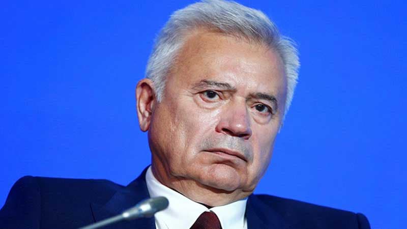 Vahid Ələkbərov sərvətinin 60 faizini itirib - “Bloomberg”