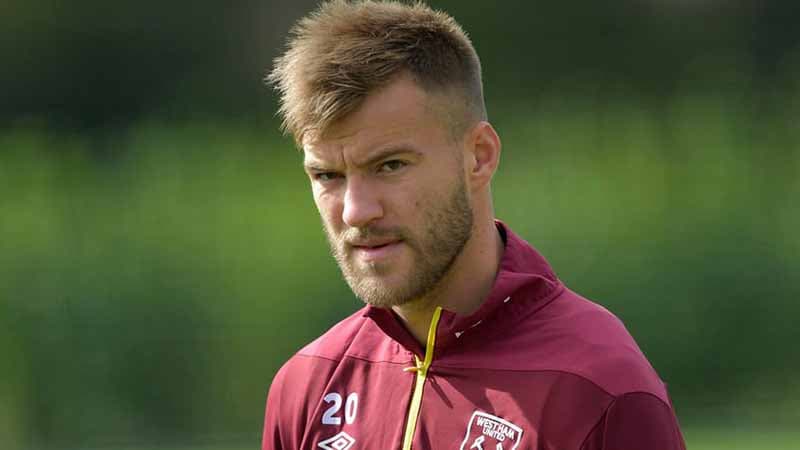 "Vest Hem"in futbolçusundan rus həmkarlarına: "Niyə heç nə demirsiniz?”