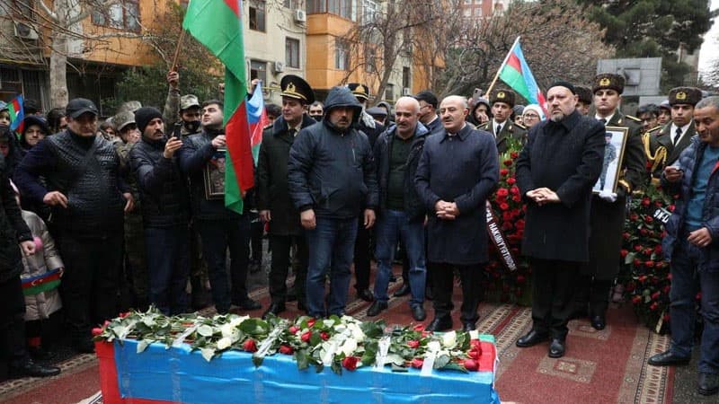 Şuşada şəhid olan əsgər İkinci Şəhidlər xiyabanında dəfn olundu (FOTO/YENİLƏNİB)