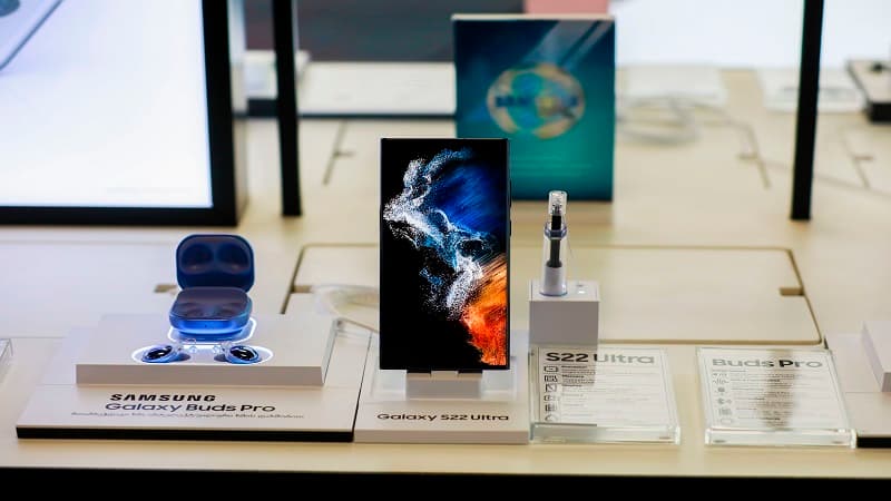 Yeni Samsung Galaxy S22 seriyası təqdim edildi (FOTO)