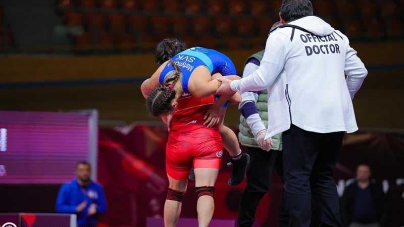 Azərbaycan güləşçisi Avropa çempionatındakı jesti barədə: "İnsanlığımızı itirməməliyik"
