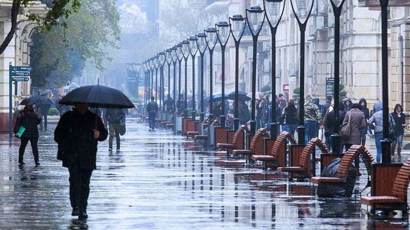 Yağıntılı hava sabah da davam edəcək