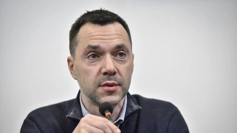 Aretoviç Rusiyanın nüvə şantajından danışdı: “Sonda Putin başına güllə çaxacaq...”