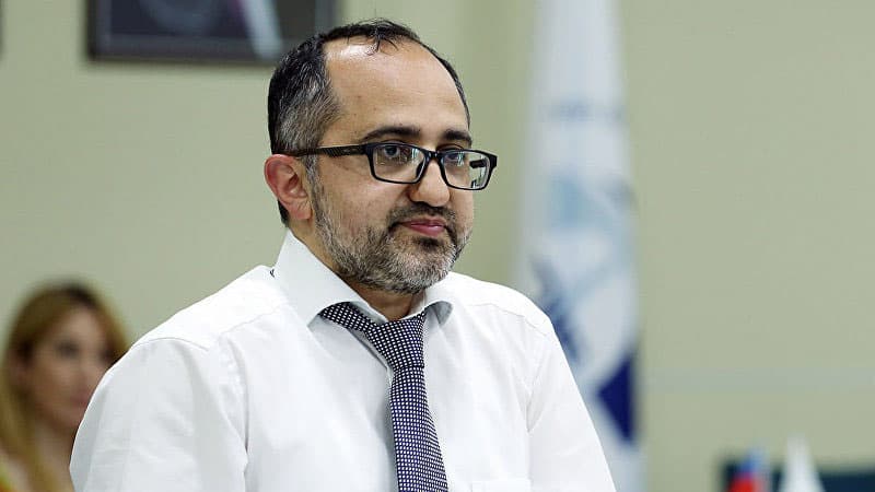 Əkrəm Həsənov: “Borclular, imkanınız yoxdursa, heç kəsə heç nə ödəməyin...”