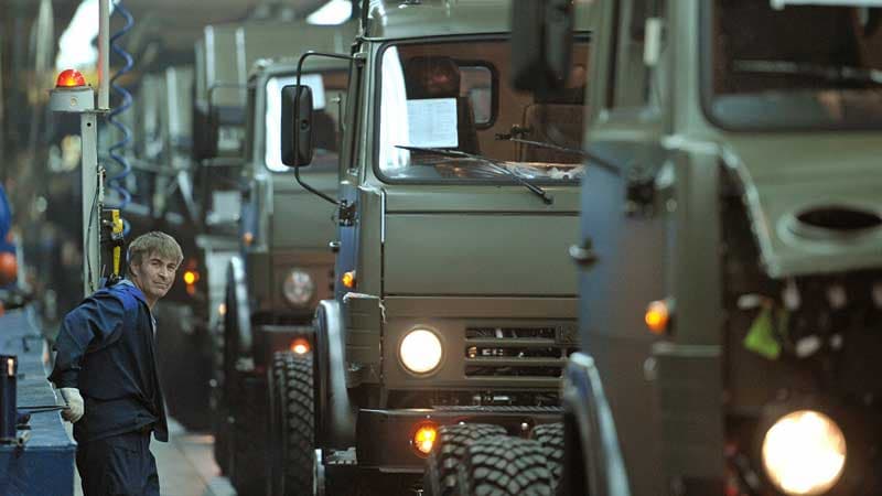 Rusiya KAMAZ istehsalının 40%-ni itirə bilər - Aİ sanksiya tətbiq etdi