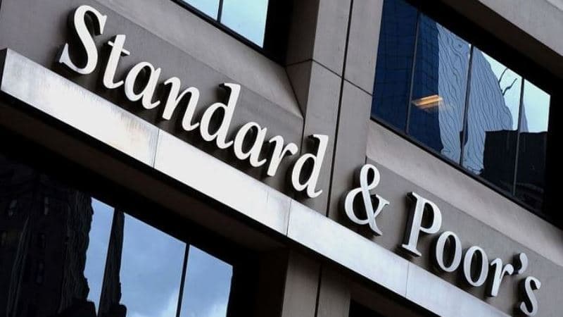 S&P Rusiyanın reytinqini defoltqabağı səviyyəyə endirdi - 150 milyard borc
