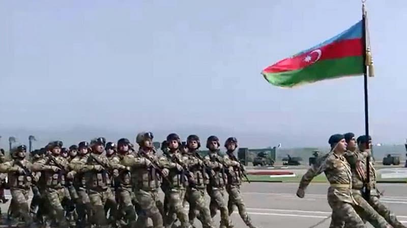 Azərbaycan hərbçiləri Pakistanda paradda iştirak etdi (FOTOLAR)