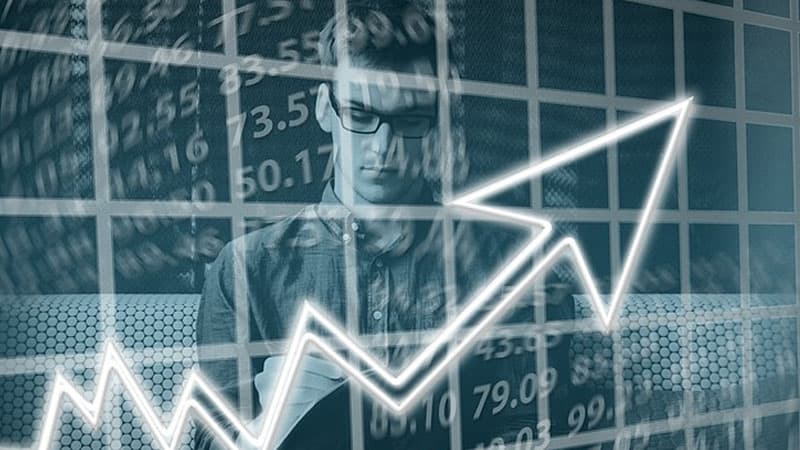 Rusiyanın fond bazarında ticarət bərpa olundu, ancaq mobil proqramları çalışmadı