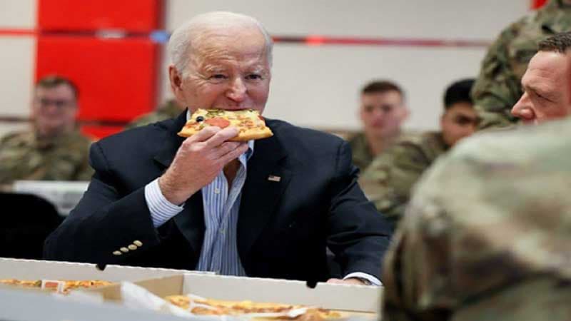 Bayden Polşada hərbçilərlə pizza yedi (FOTOLAR)