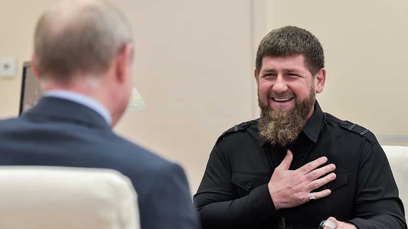 Putin Kadırova general-leytenant rütbəsi verdi