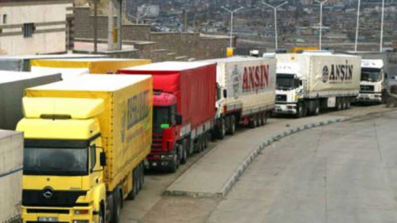 Ukraynada iki azərbaycanlı sürücü qalıb (FOTO)