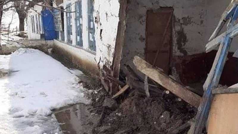 Daha bir məktəbdə uçqun oldu