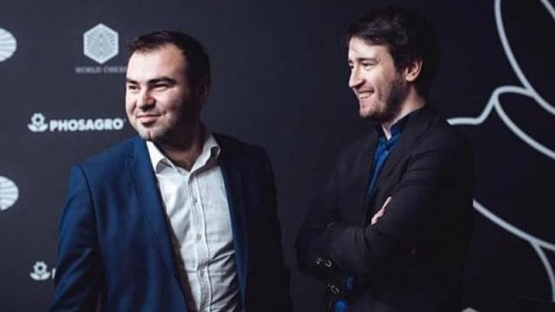 Məmmədyarov gerilədi, Teymur irəlilədi
