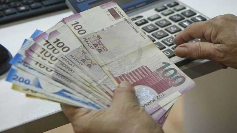 Bu şəxslərin maaşlarına əlavənin verilmə müddəti uzadıldı