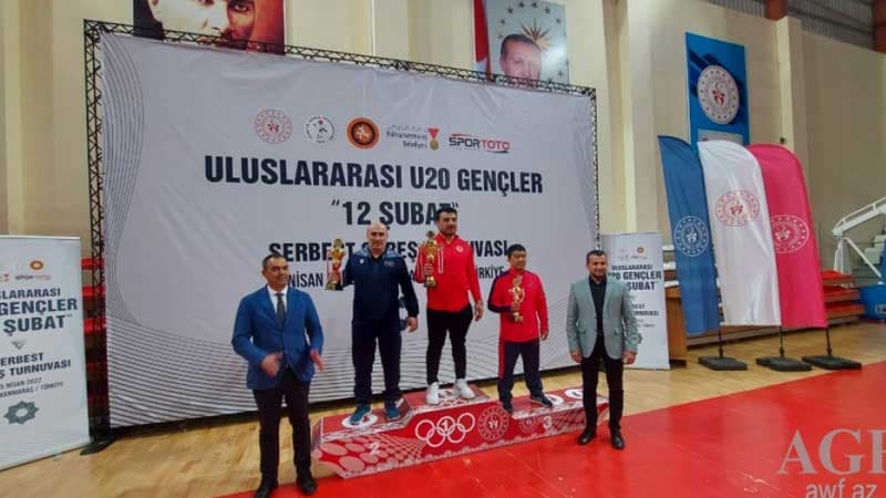 Güləşçilərimiz Türkiyədən 10 medalla qayıdır