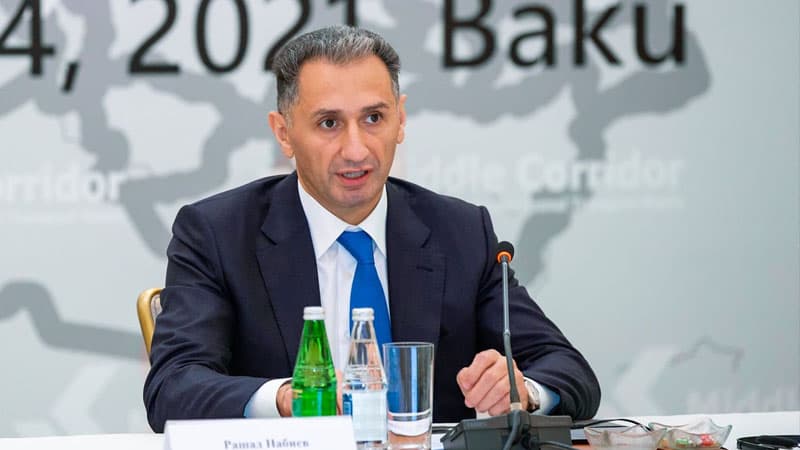 Nazir yeni müdir təyin etdi