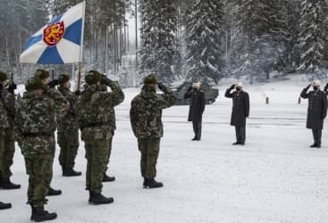 Finlandiya müdafiə xərclərini 2 milyard avro artıracaq